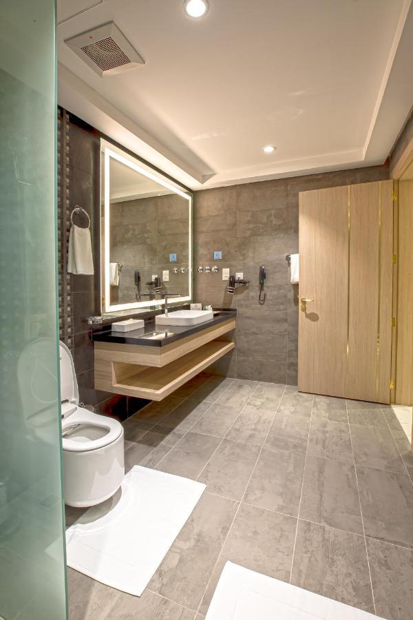Green Park Hotel Doha Exteriör bild